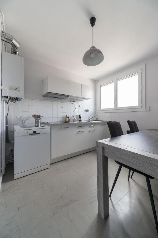 Le Raymond - Appartement Proche Du Centre Sportif, Des Rives De L'Allier Et Du Centre-Ville - Parking Vichy Eksteriør bilde